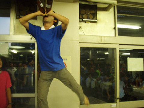 main12989.jpg