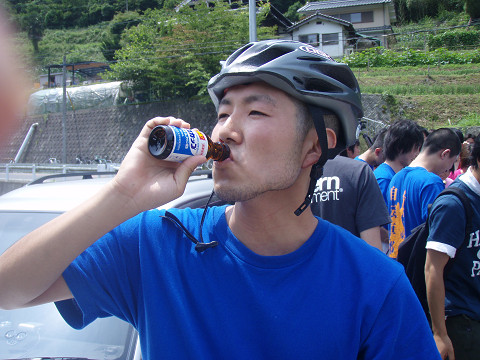main12305.jpg